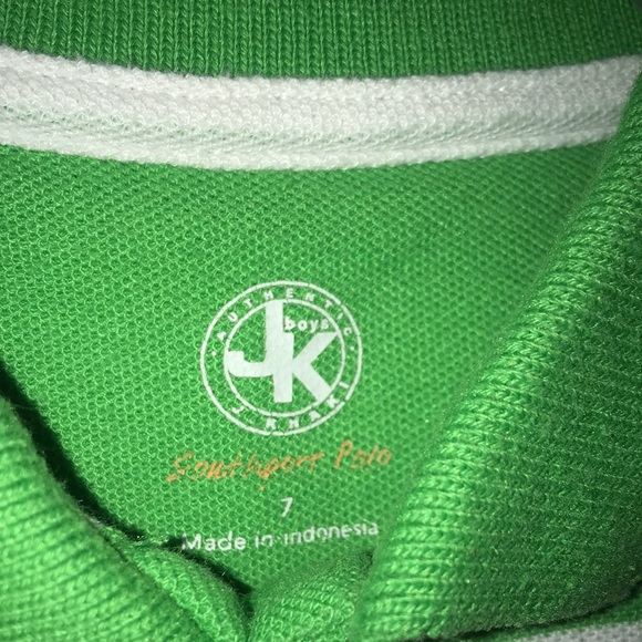 Boys polo size 7 - Picture 2 of 4